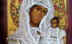 The Theotokos: the Border of the Created upon the Uncreated